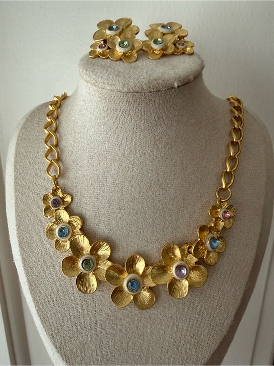 Jewelry - Gold Floral Vintage Crystal Necklace and Earrings Set – Multicolor Accents